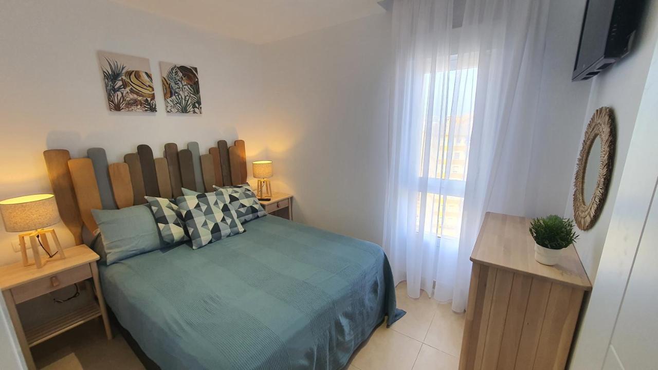 Beachfront-Parque Paloma-Modern-Panoramic Views! بينالماذينا المظهر الخارجي الصورة