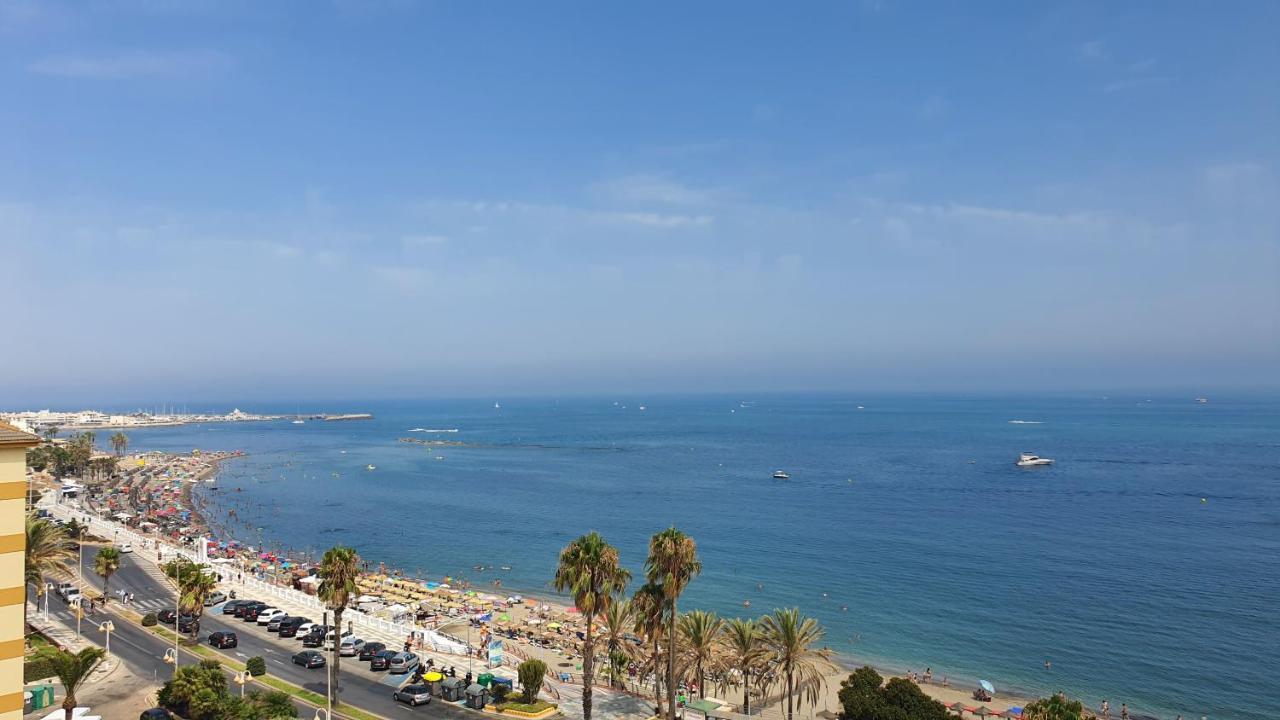 Beachfront-Parque Paloma-Modern-Panoramic Views! بينالماذينا المظهر الخارجي الصورة